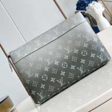 Louis Vuitton Clutch Bags